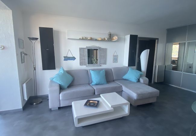 Apartment in Théoule-sur-Mer - JASMINS - Magnifique haut de villa vue sur mer