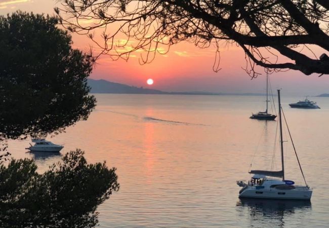 Apartment in Théoule-sur-Mer - JASMINS - Magnifique haut de villa vue sur mer