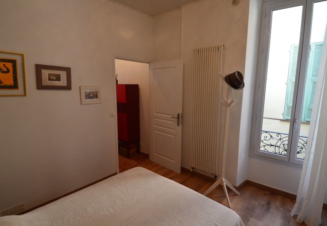 Appartement à Nice - DROUOT - Charmant T2 au coeur du port